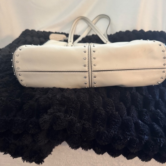 MICHAEL MICHAEL KORS Astor Large Studded Leather Tote Bag - Picture 3 of 13